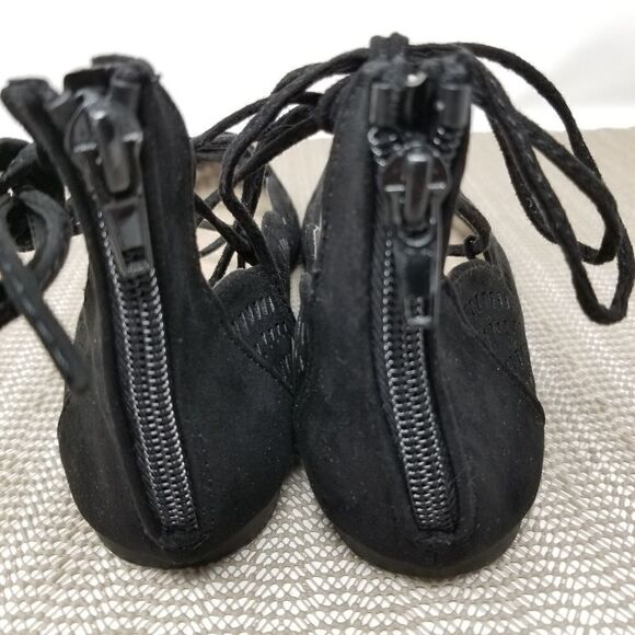 Qupid Black Suede Lace-Up the Ankle Flats - Picture 4 of 8